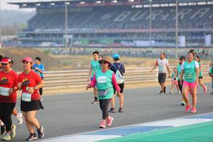 BIB: 695, 53301, 53239, 53310
                            <button type="button" onclick="openModal(10483766)" class="btn btn-primary btn-sm float-right btn-popup" data-toggle="modal" data-target=".modal-high-quality">
                        <i class="fas fa-shopping-cart"></i> Add to Cart
                    </button>
                                            <button type="button" onclick="isThisMe(10483766, true)" class="btn btn-success btn-sm float-right btn-popup btn-isme hidden" data-toggle="tooltip" data-placement="bottom" title="นี่คือรูปของคุณใช่ไหม คลิกที่นี่เพื่อเอาเข้าอัลบั้ม">
                        <i class="fas fa-plus"></i> Add to album
                    </button>
                    <button type="button" onclick="isThisMe(10483766, false)" class="btn btn-warning btn-sm float-right btn-popup btn-isnotme hidden">
                        <i class="fas fa-ban"></i> Remove from album
                    </button>