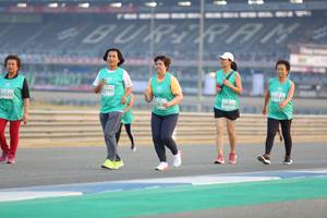 BIB: 1141, 2795, 50939, 3332, 5263
                            <button type="button" onclick="openModal(10485883)" class="btn btn-primary btn-sm float-right btn-popup" data-toggle="modal" data-target=".modal-high-quality">
                        <i class="fas fa-shopping-cart"></i> Add to Cart
                    </button>
                                            <button type="button" onclick="isThisMe(10485883, true)" class="btn btn-success btn-sm float-right btn-popup btn-isme hidden" data-toggle="tooltip" data-placement="bottom" title="นี่คือรูปของคุณใช่ไหม คลิกที่นี่เพื่อเอาเข้าอัลบั้ม">
                        <i class="fas fa-plus"></i> Add to album
                    </button>
                    <button type="button" onclick="isThisMe(10485883, false)" class="btn btn-warning btn-sm float-right btn-popup btn-isnotme hidden">
                        <i class="fas fa-ban"></i> Remove from album
                    </button>