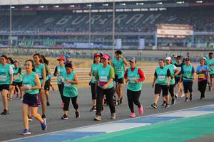 BIB: 32903, 1147
                            <button type="button" onclick="openModal(10482526)" class="btn btn-primary btn-sm float-right btn-popup" data-toggle="modal" data-target=".modal-high-quality">
                        <i class="fas fa-shopping-cart"></i> Add to Cart
                    </button>
                                            <button type="button" onclick="isThisMe(10482526, true)" class="btn btn-success btn-sm float-right btn-popup btn-isme hidden" data-toggle="tooltip" data-placement="bottom" title="นี่คือรูปของคุณใช่ไหม คลิกที่นี่เพื่อเอาเข้าอัลบั้ม">
                        <i class="fas fa-plus"></i> Add to album
                    </button>
                    <button type="button" onclick="isThisMe(10482526, false)" class="btn btn-warning btn-sm float-right btn-popup btn-isnotme hidden">
                        <i class="fas fa-ban"></i> Remove from album
                    </button>