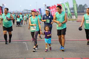 BIB: 5047, 1689, 513, 52425
                            <button type="button" onclick="openModal(10487114)" class="btn btn-primary btn-sm float-right btn-popup" data-toggle="modal" data-target=".modal-high-quality">
                        <i class="fas fa-shopping-cart"></i> Add to Cart
                    </button>
                                            <button type="button" onclick="isThisMe(10487114, true)" class="btn btn-success btn-sm float-right btn-popup btn-isme hidden" data-toggle="tooltip" data-placement="bottom" title="นี่คือรูปของคุณใช่ไหม คลิกที่นี่เพื่อเอาเข้าอัลบั้ม">
                        <i class="fas fa-plus"></i> Add to album
                    </button>
                    <button type="button" onclick="isThisMe(10487114, false)" class="btn btn-warning btn-sm float-right btn-popup btn-isnotme hidden">
                        <i class="fas fa-ban"></i> Remove from album
                    </button>