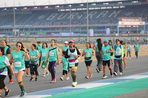 BIB: 52566, 52406, 50649
                            <button type="button" onclick="openModal(10484382)" class="btn btn-primary btn-sm float-right btn-popup" data-toggle="modal" data-target=".modal-high-quality">
                        <i class="fas fa-shopping-cart"></i> Add to Cart
                    </button>
                                            <button type="button" onclick="isThisMe(10484382, true)" class="btn btn-success btn-sm float-right btn-popup btn-isme hidden" data-toggle="tooltip" data-placement="bottom" title="นี่คือรูปของคุณใช่ไหม คลิกที่นี่เพื่อเอาเข้าอัลบั้ม">
                        <i class="fas fa-plus"></i> Add to album
                    </button>
                    <button type="button" onclick="isThisMe(10484382, false)" class="btn btn-warning btn-sm float-right btn-popup btn-isnotme hidden">
                        <i class="fas fa-ban"></i> Remove from album
                    </button>