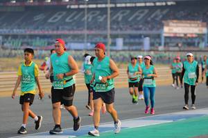 BIB: 0208, 52962, 50455, 50386, 
                            <button type="button" onclick="openModal(10481511)" class="btn btn-primary btn-sm float-right btn-popup" data-toggle="modal" data-target=".modal-high-quality">
                        <i class="fas fa-shopping-cart"></i> Add to Cart
                    </button>
                                            <button type="button" onclick="isThisMe(10481511, true)" class="btn btn-success btn-sm float-right btn-popup btn-isme hidden" data-toggle="tooltip" data-placement="bottom" title="นี่คือรูปของคุณใช่ไหม คลิกที่นี่เพื่อเอาเข้าอัลบั้ม">
                        <i class="fas fa-plus"></i> Add to album
                    </button>
                    <button type="button" onclick="isThisMe(10481511, false)" class="btn btn-warning btn-sm float-right btn-popup btn-isnotme hidden">
                        <i class="fas fa-ban"></i> Remove from album
                    </button>