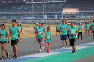 BIB: 51321, 1212, 0073, 2281
                            <button type="button" onclick="openModal(10482148)" class="btn btn-primary btn-sm float-right btn-popup" data-toggle="modal" data-target=".modal-high-quality">
                        <i class="fas fa-shopping-cart"></i> Add to Cart
                    </button>
                                            <button type="button" onclick="isThisMe(10482148, true)" class="btn btn-success btn-sm float-right btn-popup btn-isme hidden" data-toggle="tooltip" data-placement="bottom" title="นี่คือรูปของคุณใช่ไหม คลิกที่นี่เพื่อเอาเข้าอัลบั้ม">
                        <i class="fas fa-plus"></i> Add to album
                    </button>
                    <button type="button" onclick="isThisMe(10482148, false)" class="btn btn-warning btn-sm float-right btn-popup btn-isnotme hidden">
                        <i class="fas fa-ban"></i> Remove from album
                    </button>