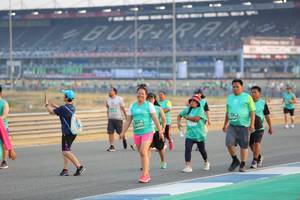 BIB: 5491, 1695
                            <button type="button" onclick="openModal(10483752)" class="btn btn-primary btn-sm float-right btn-popup" data-toggle="modal" data-target=".modal-high-quality">
                        <i class="fas fa-shopping-cart"></i> Add to Cart
                    </button>
                                            <button type="button" onclick="isThisMe(10483752, true)" class="btn btn-success btn-sm float-right btn-popup btn-isme hidden" data-toggle="tooltip" data-placement="bottom" title="นี่คือรูปของคุณใช่ไหม คลิกที่นี่เพื่อเอาเข้าอัลบั้ม">
                        <i class="fas fa-plus"></i> Add to album
                    </button>
                    <button type="button" onclick="isThisMe(10483752, false)" class="btn btn-warning btn-sm float-right btn-popup btn-isnotme hidden">
                        <i class="fas fa-ban"></i> Remove from album
                    </button>