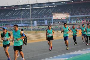 BIB: 1636, 5240, 2114
                            <button type="button" onclick="openModal(10479945)" class="btn btn-primary btn-sm float-right btn-popup" data-toggle="modal" data-target=".modal-high-quality">
                        <i class="fas fa-shopping-cart"></i> Add to Cart
                    </button>
                                            <button type="button" onclick="isThisMe(10479945, true)" class="btn btn-success btn-sm float-right btn-popup btn-isme hidden" data-toggle="tooltip" data-placement="bottom" title="นี่คือรูปของคุณใช่ไหม คลิกที่นี่เพื่อเอาเข้าอัลบั้ม">
                        <i class="fas fa-plus"></i> Add to album
                    </button>
                    <button type="button" onclick="isThisMe(10479945, false)" class="btn btn-warning btn-sm float-right btn-popup btn-isnotme hidden">
                        <i class="fas fa-ban"></i> Remove from album
                    </button>