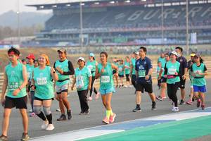 BIB: 53014, 71214, 2621, 3317, 50109
                            <button type="button" onclick="openModal(10483563)" class="btn btn-primary btn-sm float-right btn-popup" data-toggle="modal" data-target=".modal-high-quality">
                        <i class="fas fa-shopping-cart"></i> Add to Cart
                    </button>
                                            <button type="button" onclick="isThisMe(10483563, true)" class="btn btn-success btn-sm float-right btn-popup btn-isme hidden" data-toggle="tooltip" data-placement="bottom" title="นี่คือรูปของคุณใช่ไหม คลิกที่นี่เพื่อเอาเข้าอัลบั้ม">
                        <i class="fas fa-plus"></i> Add to album
                    </button>
                    <button type="button" onclick="isThisMe(10483563, false)" class="btn btn-warning btn-sm float-right btn-popup btn-isnotme hidden">
                        <i class="fas fa-ban"></i> Remove from album
                    </button>