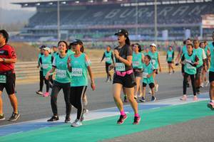 BIB: 80235, 50782, 50575, 468
                            <button type="button" onclick="openModal(10481566)" class="btn btn-primary btn-sm float-right btn-popup" data-toggle="modal" data-target=".modal-high-quality">
                        <i class="fas fa-shopping-cart"></i> Add to Cart
                    </button>
                                            <button type="button" onclick="isThisMe(10481566, true)" class="btn btn-success btn-sm float-right btn-popup btn-isme hidden" data-toggle="tooltip" data-placement="bottom" title="นี่คือรูปของคุณใช่ไหม คลิกที่นี่เพื่อเอาเข้าอัลบั้ม">
                        <i class="fas fa-plus"></i> Add to album
                    </button>
                    <button type="button" onclick="isThisMe(10481566, false)" class="btn btn-warning btn-sm float-right btn-popup btn-isnotme hidden">
                        <i class="fas fa-ban"></i> Remove from album
                    </button>