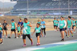 BIB: 219, 31726, 3327, 1226
                            <button type="button" onclick="openModal(10483240)" class="btn btn-primary btn-sm float-right btn-popup" data-toggle="modal" data-target=".modal-high-quality">
                        <i class="fas fa-shopping-cart"></i> Add to Cart
                    </button>
                                            <button type="button" onclick="isThisMe(10483240, true)" class="btn btn-success btn-sm float-right btn-popup btn-isme hidden" data-toggle="tooltip" data-placement="bottom" title="นี่คือรูปของคุณใช่ไหม คลิกที่นี่เพื่อเอาเข้าอัลบั้ม">
                        <i class="fas fa-plus"></i> Add to album
                    </button>
                    <button type="button" onclick="isThisMe(10483240, false)" class="btn btn-warning btn-sm float-right btn-popup btn-isnotme hidden">
                        <i class="fas fa-ban"></i> Remove from album
                    </button>