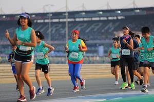 BIB: 015, 52288, 53198, 52218, 500, 51620
                            <button type="button" onclick="openModal(10479163)" class="btn btn-primary btn-sm float-right btn-popup" data-toggle="modal" data-target=".modal-high-quality">
                        <i class="fas fa-shopping-cart"></i> Add to Cart
                    </button>
                                            <button type="button" onclick="isThisMe(10479163, true)" class="btn btn-success btn-sm float-right btn-popup btn-isme hidden" data-toggle="tooltip" data-placement="bottom" title="นี่คือรูปของคุณใช่ไหม คลิกที่นี่เพื่อเอาเข้าอัลบั้ม">
                        <i class="fas fa-plus"></i> Add to album
                    </button>
                    <button type="button" onclick="isThisMe(10479163, false)" class="btn btn-warning btn-sm float-right btn-popup btn-isnotme hidden">
                        <i class="fas fa-ban"></i> Remove from album
                    </button>