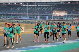 BIB: 0645
                            <button type="button" onclick="openModal(10481836)" class="btn btn-primary btn-sm float-right btn-popup" data-toggle="modal" data-target=".modal-high-quality">
                        <i class="fas fa-shopping-cart"></i> Add to Cart
                    </button>
                                            <button type="button" onclick="isThisMe(10481836, true)" class="btn btn-success btn-sm float-right btn-popup btn-isme hidden" data-toggle="tooltip" data-placement="bottom" title="นี่คือรูปของคุณใช่ไหม คลิกที่นี่เพื่อเอาเข้าอัลบั้ม">
                        <i class="fas fa-plus"></i> Add to album
                    </button>
                    <button type="button" onclick="isThisMe(10481836, false)" class="btn btn-warning btn-sm float-right btn-popup btn-isnotme hidden">
                        <i class="fas fa-ban"></i> Remove from album
                    </button>