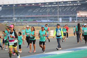 BIB: 075, 5193, 50649
                            <button type="button" onclick="openModal(10484422)" class="btn btn-primary btn-sm float-right btn-popup" data-toggle="modal" data-target=".modal-high-quality">
                        <i class="fas fa-shopping-cart"></i> Add to Cart
                    </button>
                                            <button type="button" onclick="isThisMe(10484422, true)" class="btn btn-success btn-sm float-right btn-popup btn-isme hidden" data-toggle="tooltip" data-placement="bottom" title="นี่คือรูปของคุณใช่ไหม คลิกที่นี่เพื่อเอาเข้าอัลบั้ม">
                        <i class="fas fa-plus"></i> Add to album
                    </button>
                    <button type="button" onclick="isThisMe(10484422, false)" class="btn btn-warning btn-sm float-right btn-popup btn-isnotme hidden">
                        <i class="fas fa-ban"></i> Remove from album
                    </button>