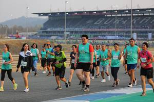 BIB: 0429, 52094, 51143, 31769, 1294, 0240
                            <button type="button" onclick="openModal(10482637)" class="btn btn-primary btn-sm float-right btn-popup" data-toggle="modal" data-target=".modal-high-quality">
                        <i class="fas fa-shopping-cart"></i> Add to Cart
                    </button>
                                            <button type="button" onclick="isThisMe(10482637, true)" class="btn btn-success btn-sm float-right btn-popup btn-isme hidden" data-toggle="tooltip" data-placement="bottom" title="นี่คือรูปของคุณใช่ไหม คลิกที่นี่เพื่อเอาเข้าอัลบั้ม">
                        <i class="fas fa-plus"></i> Add to album
                    </button>
                    <button type="button" onclick="isThisMe(10482637, false)" class="btn btn-warning btn-sm float-right btn-popup btn-isnotme hidden">
                        <i class="fas fa-ban"></i> Remove from album
                    </button>