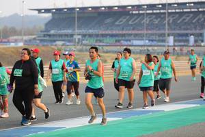 BIB: 53413, 1935, 2104, 3256
                            <button type="button" onclick="openModal(10484070)" class="btn btn-primary btn-sm float-right btn-popup" data-toggle="modal" data-target=".modal-high-quality">
                        <i class="fas fa-shopping-cart"></i> Add to Cart
                    </button>
                                            <button type="button" onclick="isThisMe(10484070, true)" class="btn btn-success btn-sm float-right btn-popup btn-isme hidden" data-toggle="tooltip" data-placement="bottom" title="นี่คือรูปของคุณใช่ไหม คลิกที่นี่เพื่อเอาเข้าอัลบั้ม">
                        <i class="fas fa-plus"></i> Add to album
                    </button>
                    <button type="button" onclick="isThisMe(10484070, false)" class="btn btn-warning btn-sm float-right btn-popup btn-isnotme hidden">
                        <i class="fas fa-ban"></i> Remove from album
                    </button>