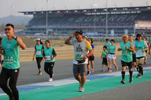 BIB: 480, 524, 51782, 008, 1929
                            <button type="button" onclick="openModal(10481232)" class="btn btn-primary btn-sm float-right btn-popup" data-toggle="modal" data-target=".modal-high-quality">
                        <i class="fas fa-shopping-cart"></i> Add to Cart
                    </button>
                                            <button type="button" onclick="isThisMe(10481232, true)" class="btn btn-success btn-sm float-right btn-popup btn-isme hidden" data-toggle="tooltip" data-placement="bottom" title="นี่คือรูปของคุณใช่ไหม คลิกที่นี่เพื่อเอาเข้าอัลบั้ม">
                        <i class="fas fa-plus"></i> Add to album
                    </button>
                    <button type="button" onclick="isThisMe(10481232, false)" class="btn btn-warning btn-sm float-right btn-popup btn-isnotme hidden">
                        <i class="fas fa-ban"></i> Remove from album
                    </button>