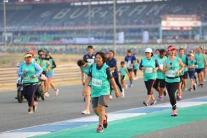 BIB: 0738, 53285, 000
                            <button type="button" onclick="openModal(10483215)" class="btn btn-primary btn-sm float-right btn-popup" data-toggle="modal" data-target=".modal-high-quality">
                        <i class="fas fa-shopping-cart"></i> Add to Cart
                    </button>
                                            <button type="button" onclick="isThisMe(10483215, true)" class="btn btn-success btn-sm float-right btn-popup btn-isme hidden" data-toggle="tooltip" data-placement="bottom" title="นี่คือรูปของคุณใช่ไหม คลิกที่นี่เพื่อเอาเข้าอัลบั้ม">
                        <i class="fas fa-plus"></i> Add to album
                    </button>
                    <button type="button" onclick="isThisMe(10483215, false)" class="btn btn-warning btn-sm float-right btn-popup btn-isnotme hidden">
                        <i class="fas fa-ban"></i> Remove from album
                    </button>