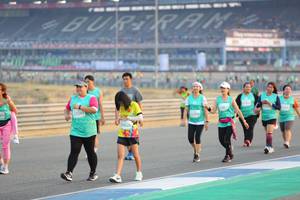 BIB: 53343, 0628
                            <button type="button" onclick="openModal(10484838)" class="btn btn-primary btn-sm float-right btn-popup" data-toggle="modal" data-target=".modal-high-quality">
                        <i class="fas fa-shopping-cart"></i> Add to Cart
                    </button>
                                            <button type="button" onclick="isThisMe(10484838, true)" class="btn btn-success btn-sm float-right btn-popup btn-isme hidden" data-toggle="tooltip" data-placement="bottom" title="นี่คือรูปของคุณใช่ไหม คลิกที่นี่เพื่อเอาเข้าอัลบั้ม">
                        <i class="fas fa-plus"></i> Add to album
                    </button>
                    <button type="button" onclick="isThisMe(10484838, false)" class="btn btn-warning btn-sm float-right btn-popup btn-isnotme hidden">
                        <i class="fas fa-ban"></i> Remove from album
                    </button>