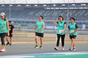 BIB: 71448, 53392, 532
                            <button type="button" onclick="openModal(10486157)" class="btn btn-primary btn-sm float-right btn-popup" data-toggle="modal" data-target=".modal-high-quality">
                        <i class="fas fa-shopping-cart"></i> Add to Cart
                    </button>
                                            <button type="button" onclick="isThisMe(10486157, true)" class="btn btn-success btn-sm float-right btn-popup btn-isme hidden" data-toggle="tooltip" data-placement="bottom" title="นี่คือรูปของคุณใช่ไหม คลิกที่นี่เพื่อเอาเข้าอัลบั้ม">
                        <i class="fas fa-plus"></i> Add to album
                    </button>
                    <button type="button" onclick="isThisMe(10486157, false)" class="btn btn-warning btn-sm float-right btn-popup btn-isnotme hidden">
                        <i class="fas fa-ban"></i> Remove from album
                    </button>