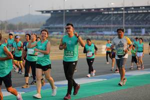 BIB: 50087, 1178, 51929, 0975
                            <button type="button" onclick="openModal(10481231)" class="btn btn-primary btn-sm float-right btn-popup" data-toggle="modal" data-target=".modal-high-quality">
                        <i class="fas fa-shopping-cart"></i> Add to Cart
                    </button>
                                            <button type="button" onclick="isThisMe(10481231, true)" class="btn btn-success btn-sm float-right btn-popup btn-isme hidden" data-toggle="tooltip" data-placement="bottom" title="นี่คือรูปของคุณใช่ไหม คลิกที่นี่เพื่อเอาเข้าอัลบั้ม">
                        <i class="fas fa-plus"></i> Add to album
                    </button>
                    <button type="button" onclick="isThisMe(10481231, false)" class="btn btn-warning btn-sm float-right btn-popup btn-isnotme hidden">
                        <i class="fas fa-ban"></i> Remove from album
                    </button>