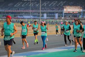 BIB: 0599, 52962, 50169, 50386
                            <button type="button" onclick="openModal(10481513)" class="btn btn-primary btn-sm float-right btn-popup" data-toggle="modal" data-target=".modal-high-quality">
                        <i class="fas fa-shopping-cart"></i> Add to Cart
                    </button>
                                            <button type="button" onclick="isThisMe(10481513, true)" class="btn btn-success btn-sm float-right btn-popup btn-isme hidden" data-toggle="tooltip" data-placement="bottom" title="นี่คือรูปของคุณใช่ไหม คลิกที่นี่เพื่อเอาเข้าอัลบั้ม">
                        <i class="fas fa-plus"></i> Add to album
                    </button>
                    <button type="button" onclick="isThisMe(10481513, false)" class="btn btn-warning btn-sm float-right btn-popup btn-isnotme hidden">
                        <i class="fas fa-ban"></i> Remove from album
                    </button>