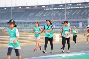 BIB: 53269, 5265
                            <button type="button" onclick="openModal(10485497)" class="btn btn-primary btn-sm float-right btn-popup" data-toggle="modal" data-target=".modal-high-quality">
                        <i class="fas fa-shopping-cart"></i> Add to Cart
                    </button>
                                            <button type="button" onclick="isThisMe(10485497, true)" class="btn btn-success btn-sm float-right btn-popup btn-isme hidden" data-toggle="tooltip" data-placement="bottom" title="นี่คือรูปของคุณใช่ไหม คลิกที่นี่เพื่อเอาเข้าอัลบั้ม">
                        <i class="fas fa-plus"></i> Add to album
                    </button>
                    <button type="button" onclick="isThisMe(10485497, false)" class="btn btn-warning btn-sm float-right btn-popup btn-isnotme hidden">
                        <i class="fas fa-ban"></i> Remove from album
                    </button>