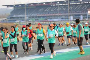 BIB: 1034, 3015, 51156, 32201
                            <button type="button" onclick="openModal(10483321)" class="btn btn-primary btn-sm float-right btn-popup" data-toggle="modal" data-target=".modal-high-quality">
                        <i class="fas fa-shopping-cart"></i> Add to Cart
                    </button>
                                            <button type="button" onclick="isThisMe(10483321, true)" class="btn btn-success btn-sm float-right btn-popup btn-isme hidden" data-toggle="tooltip" data-placement="bottom" title="นี่คือรูปของคุณใช่ไหม คลิกที่นี่เพื่อเอาเข้าอัลบั้ม">
                        <i class="fas fa-plus"></i> Add to album
                    </button>
                    <button type="button" onclick="isThisMe(10483321, false)" class="btn btn-warning btn-sm float-right btn-popup btn-isnotme hidden">
                        <i class="fas fa-ban"></i> Remove from album
                    </button>