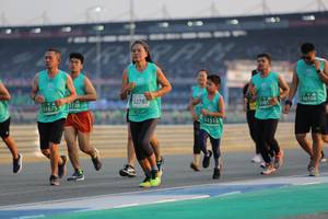 BIB: 52787, 1728, 50108, 1675, 185, 51515
                            <button type="button" onclick="openModal(10479572)" class="btn btn-primary btn-sm float-right btn-popup" data-toggle="modal" data-target=".modal-high-quality">
                        <i class="fas fa-shopping-cart"></i> Add to Cart
                    </button>
                                            <button type="button" onclick="isThisMe(10479572, true)" class="btn btn-success btn-sm float-right btn-popup btn-isme hidden" data-toggle="tooltip" data-placement="bottom" title="นี่คือรูปของคุณใช่ไหม คลิกที่นี่เพื่อเอาเข้าอัลบั้ม">
                        <i class="fas fa-plus"></i> Add to album
                    </button>
                    <button type="button" onclick="isThisMe(10479572, false)" class="btn btn-warning btn-sm float-right btn-popup btn-isnotme hidden">
                        <i class="fas fa-ban"></i> Remove from album
                    </button>