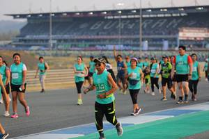 BIB: 1704
                            <button type="button" onclick="openModal(10482628)" class="btn btn-primary btn-sm float-right btn-popup" data-toggle="modal" data-target=".modal-high-quality">
                        <i class="fas fa-shopping-cart"></i> Add to Cart
                    </button>
                                            <button type="button" onclick="isThisMe(10482628, true)" class="btn btn-success btn-sm float-right btn-popup btn-isme hidden" data-toggle="tooltip" data-placement="bottom" title="นี่คือรูปของคุณใช่ไหม คลิกที่นี่เพื่อเอาเข้าอัลบั้ม">
                        <i class="fas fa-plus"></i> Add to album
                    </button>
                    <button type="button" onclick="isThisMe(10482628, false)" class="btn btn-warning btn-sm float-right btn-popup btn-isnotme hidden">
                        <i class="fas fa-ban"></i> Remove from album
                    </button>