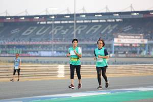 BIB: 6032, 077
                            <button type="button" onclick="openModal(10485900)" class="btn btn-primary btn-sm float-right btn-popup" data-toggle="modal" data-target=".modal-high-quality">
                        <i class="fas fa-shopping-cart"></i> Add to Cart
                    </button>
                                            <button type="button" onclick="isThisMe(10485900, true)" class="btn btn-success btn-sm float-right btn-popup btn-isme hidden" data-toggle="tooltip" data-placement="bottom" title="นี่คือรูปของคุณใช่ไหม คลิกที่นี่เพื่อเอาเข้าอัลบั้ม">
                        <i class="fas fa-plus"></i> Add to album
                    </button>
                    <button type="button" onclick="isThisMe(10485900, false)" class="btn btn-warning btn-sm float-right btn-popup btn-isnotme hidden">
                        <i class="fas fa-ban"></i> Remove from album
                    </button>