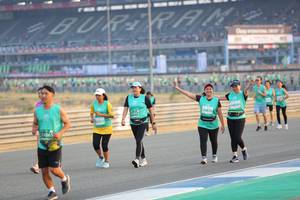 BIB: 10839, 870, 51915, 82554, 1865
                            <button type="button" onclick="openModal(10483132)" class="btn btn-primary btn-sm float-right btn-popup" data-toggle="modal" data-target=".modal-high-quality">
                        <i class="fas fa-shopping-cart"></i> Add to Cart
                    </button>
                                            <button type="button" onclick="isThisMe(10483132, true)" class="btn btn-success btn-sm float-right btn-popup btn-isme hidden" data-toggle="tooltip" data-placement="bottom" title="นี่คือรูปของคุณใช่ไหม คลิกที่นี่เพื่อเอาเข้าอัลบั้ม">
                        <i class="fas fa-plus"></i> Add to album
                    </button>
                    <button type="button" onclick="isThisMe(10483132, false)" class="btn btn-warning btn-sm float-right btn-popup btn-isnotme hidden">
                        <i class="fas fa-ban"></i> Remove from album
                    </button>