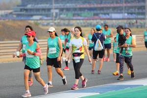 BIB: 52859, 688
                            <button type="button" onclick="openModal(10483709)" class="btn btn-primary btn-sm float-right btn-popup" data-toggle="modal" data-target=".modal-high-quality">
                        <i class="fas fa-shopping-cart"></i> Add to Cart
                    </button>
                                            <button type="button" onclick="isThisMe(10483709, true)" class="btn btn-success btn-sm float-right btn-popup btn-isme hidden" data-toggle="tooltip" data-placement="bottom" title="นี่คือรูปของคุณใช่ไหม คลิกที่นี่เพื่อเอาเข้าอัลบั้ม">
                        <i class="fas fa-plus"></i> Add to album
                    </button>
                    <button type="button" onclick="isThisMe(10483709, false)" class="btn btn-warning btn-sm float-right btn-popup btn-isnotme hidden">
                        <i class="fas fa-ban"></i> Remove from album
                    </button>