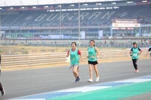 BIB: 3429
                            <button type="button" onclick="openModal(10485047)" class="btn btn-primary btn-sm float-right btn-popup" data-toggle="modal" data-target=".modal-high-quality">
                        <i class="fas fa-shopping-cart"></i> Add to Cart
                    </button>
                                            <button type="button" onclick="isThisMe(10485047, true)" class="btn btn-success btn-sm float-right btn-popup btn-isme hidden" data-toggle="tooltip" data-placement="bottom" title="นี่คือรูปของคุณใช่ไหม คลิกที่นี่เพื่อเอาเข้าอัลบั้ม">
                        <i class="fas fa-plus"></i> Add to album
                    </button>
                    <button type="button" onclick="isThisMe(10485047, false)" class="btn btn-warning btn-sm float-right btn-popup btn-isnotme hidden">
                        <i class="fas fa-ban"></i> Remove from album
                    </button>