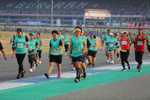 BIB: 30275, 0874, 50182, 069
                            <button type="button" onclick="openModal(10482053)" class="btn btn-primary btn-sm float-right btn-popup" data-toggle="modal" data-target=".modal-high-quality">
                        <i class="fas fa-shopping-cart"></i> Add to Cart
                    </button>
                                            <button type="button" onclick="isThisMe(10482053, true)" class="btn btn-success btn-sm float-right btn-popup btn-isme hidden" data-toggle="tooltip" data-placement="bottom" title="นี่คือรูปของคุณใช่ไหม คลิกที่นี่เพื่อเอาเข้าอัลบั้ม">
                        <i class="fas fa-plus"></i> Add to album
                    </button>
                    <button type="button" onclick="isThisMe(10482053, false)" class="btn btn-warning btn-sm float-right btn-popup btn-isnotme hidden">
                        <i class="fas fa-ban"></i> Remove from album
                    </button>