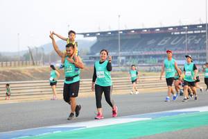 BIB: 1974, 52786
                            <button type="button" onclick="openModal(10485125)" class="btn btn-primary btn-sm float-right btn-popup" data-toggle="modal" data-target=".modal-high-quality">
                        <i class="fas fa-shopping-cart"></i> Add to Cart
                    </button>
                                            <button type="button" onclick="isThisMe(10485125, true)" class="btn btn-success btn-sm float-right btn-popup btn-isme hidden" data-toggle="tooltip" data-placement="bottom" title="นี่คือรูปของคุณใช่ไหม คลิกที่นี่เพื่อเอาเข้าอัลบั้ม">
                        <i class="fas fa-plus"></i> Add to album
                    </button>
                    <button type="button" onclick="isThisMe(10485125, false)" class="btn btn-warning btn-sm float-right btn-popup btn-isnotme hidden">
                        <i class="fas fa-ban"></i> Remove from album
                    </button>