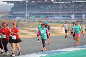 BIB: 1695, 53301, 53239, 3310
                            <button type="button" onclick="openModal(10483751)" class="btn btn-primary btn-sm float-right btn-popup" data-toggle="modal" data-target=".modal-high-quality">
                        <i class="fas fa-shopping-cart"></i> Add to Cart
                    </button>
                                            <button type="button" onclick="isThisMe(10483751, true)" class="btn btn-success btn-sm float-right btn-popup btn-isme hidden" data-toggle="tooltip" data-placement="bottom" title="นี่คือรูปของคุณใช่ไหม คลิกที่นี่เพื่อเอาเข้าอัลบั้ม">
                        <i class="fas fa-plus"></i> Add to album
                    </button>
                    <button type="button" onclick="isThisMe(10483751, false)" class="btn btn-warning btn-sm float-right btn-popup btn-isnotme hidden">
                        <i class="fas fa-ban"></i> Remove from album
                    </button>