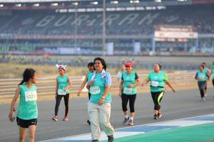 BIB: 52231, 53217
                            <button type="button" onclick="openModal(10484700)" class="btn btn-primary btn-sm float-right btn-popup" data-toggle="modal" data-target=".modal-high-quality">
                        <i class="fas fa-shopping-cart"></i> Add to Cart
                    </button>
                                            <button type="button" onclick="isThisMe(10484700, true)" class="btn btn-success btn-sm float-right btn-popup btn-isme hidden" data-toggle="tooltip" data-placement="bottom" title="นี่คือรูปของคุณใช่ไหม คลิกที่นี่เพื่อเอาเข้าอัลบั้ม">
                        <i class="fas fa-plus"></i> Add to album
                    </button>
                    <button type="button" onclick="isThisMe(10484700, false)" class="btn btn-warning btn-sm float-right btn-popup btn-isnotme hidden">
                        <i class="fas fa-ban"></i> Remove from album
                    </button>