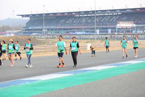 BIB: 
                            <button type="button" onclick="openModal(10485009)" class="btn btn-primary btn-sm float-right btn-popup" data-toggle="modal" data-target=".modal-high-quality">
                        <i class="fas fa-shopping-cart"></i> Add to Cart
                    </button>
                                            <button type="button" onclick="isThisMe(10485009, true)" class="btn btn-success btn-sm float-right btn-popup btn-isme hidden" data-toggle="tooltip" data-placement="bottom" title="นี่คือรูปของคุณใช่ไหม คลิกที่นี่เพื่อเอาเข้าอัลบั้ม">
                        <i class="fas fa-plus"></i> Add to album
                    </button>
                    <button type="button" onclick="isThisMe(10485009, false)" class="btn btn-warning btn-sm float-right btn-popup btn-isnotme hidden">
                        <i class="fas fa-ban"></i> Remove from album
                    </button>