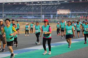 BIB: 53236, 80223
                            <button type="button" onclick="openModal(10482662)" class="btn btn-primary btn-sm float-right btn-popup" data-toggle="modal" data-target=".modal-high-quality">
                        <i class="fas fa-shopping-cart"></i> Add to Cart
                    </button>
                                            <button type="button" onclick="isThisMe(10482662, true)" class="btn btn-success btn-sm float-right btn-popup btn-isme hidden" data-toggle="tooltip" data-placement="bottom" title="นี่คือรูปของคุณใช่ไหม คลิกที่นี่เพื่อเอาเข้าอัลบั้ม">
                        <i class="fas fa-plus"></i> Add to album
                    </button>
                    <button type="button" onclick="isThisMe(10482662, false)" class="btn btn-warning btn-sm float-right btn-popup btn-isnotme hidden">
                        <i class="fas fa-ban"></i> Remove from album
                    </button>