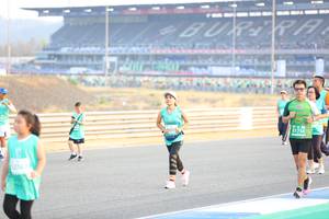 BIB: 1756, 276
                            <button type="button" onclick="openModal(10482922)" class="btn btn-primary btn-sm float-right btn-popup" data-toggle="modal" data-target=".modal-high-quality">
                        <i class="fas fa-shopping-cart"></i> Add to Cart
                    </button>
                                            <button type="button" onclick="isThisMe(10482922, true)" class="btn btn-success btn-sm float-right btn-popup btn-isme hidden" data-toggle="tooltip" data-placement="bottom" title="นี่คือรูปของคุณใช่ไหม คลิกที่นี่เพื่อเอาเข้าอัลบั้ม">
                        <i class="fas fa-plus"></i> Add to album
                    </button>
                    <button type="button" onclick="isThisMe(10482922, false)" class="btn btn-warning btn-sm float-right btn-popup btn-isnotme hidden">
                        <i class="fas fa-ban"></i> Remove from album
                    </button>