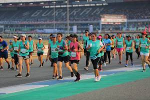 BIB: 0920, 5072, 53095, 50658
                            <button type="button" onclick="openModal(10481166)" class="btn btn-primary btn-sm float-right btn-popup" data-toggle="modal" data-target=".modal-high-quality">
                        <i class="fas fa-shopping-cart"></i> Add to Cart
                    </button>
                                            <button type="button" onclick="isThisMe(10481166, true)" class="btn btn-success btn-sm float-right btn-popup btn-isme hidden" data-toggle="tooltip" data-placement="bottom" title="นี่คือรูปของคุณใช่ไหม คลิกที่นี่เพื่อเอาเข้าอัลบั้ม">
                        <i class="fas fa-plus"></i> Add to album
                    </button>
                    <button type="button" onclick="isThisMe(10481166, false)" class="btn btn-warning btn-sm float-right btn-popup btn-isnotme hidden">
                        <i class="fas fa-ban"></i> Remove from album
                    </button>