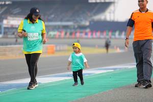 BIB: 53214
                            <button type="button" onclick="openModal(10486490)" class="btn btn-primary btn-sm float-right btn-popup" data-toggle="modal" data-target=".modal-high-quality">
                        <i class="fas fa-shopping-cart"></i> Add to Cart
                    </button>
                                            <button type="button" onclick="isThisMe(10486490, true)" class="btn btn-success btn-sm float-right btn-popup btn-isme hidden" data-toggle="tooltip" data-placement="bottom" title="นี่คือรูปของคุณใช่ไหม คลิกที่นี่เพื่อเอาเข้าอัลบั้ม">
                        <i class="fas fa-plus"></i> Add to album
                    </button>
                    <button type="button" onclick="isThisMe(10486490, false)" class="btn btn-warning btn-sm float-right btn-popup btn-isnotme hidden">
                        <i class="fas fa-ban"></i> Remove from album
                    </button>