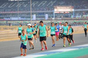 BIB: 50300, 52772, 52307, 31112
                            <button type="button" onclick="openModal(10483159)" class="btn btn-primary btn-sm float-right btn-popup" data-toggle="modal" data-target=".modal-high-quality">
                        <i class="fas fa-shopping-cart"></i> Add to Cart
                    </button>
                                            <button type="button" onclick="isThisMe(10483159, true)" class="btn btn-success btn-sm float-right btn-popup btn-isme hidden" data-toggle="tooltip" data-placement="bottom" title="นี่คือรูปของคุณใช่ไหม คลิกที่นี่เพื่อเอาเข้าอัลบั้ม">
                        <i class="fas fa-plus"></i> Add to album
                    </button>
                    <button type="button" onclick="isThisMe(10483159, false)" class="btn btn-warning btn-sm float-right btn-popup btn-isnotme hidden">
                        <i class="fas fa-ban"></i> Remove from album
                    </button>