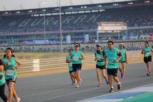 BIB: 51279, 50327, 1028
                            <button type="button" onclick="openModal(10479928)" class="btn btn-primary btn-sm float-right btn-popup" data-toggle="modal" data-target=".modal-high-quality">
                        <i class="fas fa-shopping-cart"></i> Add to Cart
                    </button>
                                            <button type="button" onclick="isThisMe(10479928, true)" class="btn btn-success btn-sm float-right btn-popup btn-isme hidden" data-toggle="tooltip" data-placement="bottom" title="นี่คือรูปของคุณใช่ไหม คลิกที่นี่เพื่อเอาเข้าอัลบั้ม">
                        <i class="fas fa-plus"></i> Add to album
                    </button>
                    <button type="button" onclick="isThisMe(10479928, false)" class="btn btn-warning btn-sm float-right btn-popup btn-isnotme hidden">
                        <i class="fas fa-ban"></i> Remove from album
                    </button>