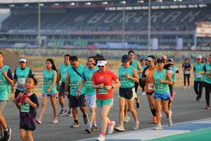 BIB: 51852, 035, 500, 51597, 50438, 1830, 5002, 1504
                            <button type="button" onclick="openModal(10482229)" class="btn btn-primary btn-sm float-right btn-popup" data-toggle="modal" data-target=".modal-high-quality">
                        <i class="fas fa-shopping-cart"></i> Add to Cart
                    </button>
                                            <button type="button" onclick="isThisMe(10482229, true)" class="btn btn-success btn-sm float-right btn-popup btn-isme hidden" data-toggle="tooltip" data-placement="bottom" title="นี่คือรูปของคุณใช่ไหม คลิกที่นี่เพื่อเอาเข้าอัลบั้ม">
                        <i class="fas fa-plus"></i> Add to album
                    </button>
                    <button type="button" onclick="isThisMe(10482229, false)" class="btn btn-warning btn-sm float-right btn-popup btn-isnotme hidden">
                        <i class="fas fa-ban"></i> Remove from album
                    </button>