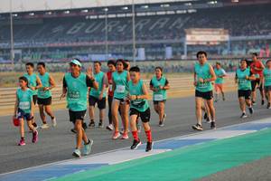 BIB: 1842, 195, 1668, 81268
                            <button type="button" onclick="openModal(10480548)" class="btn btn-primary btn-sm float-right btn-popup" data-toggle="modal" data-target=".modal-high-quality">
                        <i class="fas fa-shopping-cart"></i> Add to Cart
                    </button>
                                            <button type="button" onclick="isThisMe(10480548, true)" class="btn btn-success btn-sm float-right btn-popup btn-isme hidden" data-toggle="tooltip" data-placement="bottom" title="นี่คือรูปของคุณใช่ไหม คลิกที่นี่เพื่อเอาเข้าอัลบั้ม">
                        <i class="fas fa-plus"></i> Add to album
                    </button>
                    <button type="button" onclick="isThisMe(10480548, false)" class="btn btn-warning btn-sm float-right btn-popup btn-isnotme hidden">
                        <i class="fas fa-ban"></i> Remove from album
                    </button>