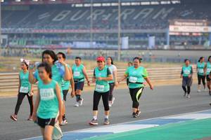 BIB: 3364, 52634, 2212, 
                            <button type="button" onclick="openModal(10484711)" class="btn btn-primary btn-sm float-right btn-popup" data-toggle="modal" data-target=".modal-high-quality">
                        <i class="fas fa-shopping-cart"></i> Add to Cart
                    </button>
                                            <button type="button" onclick="isThisMe(10484711, true)" class="btn btn-success btn-sm float-right btn-popup btn-isme hidden" data-toggle="tooltip" data-placement="bottom" title="นี่คือรูปของคุณใช่ไหม คลิกที่นี่เพื่อเอาเข้าอัลบั้ม">
                        <i class="fas fa-plus"></i> Add to album
                    </button>
                    <button type="button" onclick="isThisMe(10484711, false)" class="btn btn-warning btn-sm float-right btn-popup btn-isnotme hidden">
                        <i class="fas fa-ban"></i> Remove from album
                    </button>