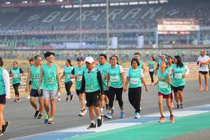 BIB: 53275, 5171, 51726, 52350, 52211, 51574
                            <button type="button" onclick="openModal(10483241)" class="btn btn-primary btn-sm float-right btn-popup" data-toggle="modal" data-target=".modal-high-quality">
                        <i class="fas fa-shopping-cart"></i> Add to Cart
                    </button>
                                            <button type="button" onclick="isThisMe(10483241, true)" class="btn btn-success btn-sm float-right btn-popup btn-isme hidden" data-toggle="tooltip" data-placement="bottom" title="นี่คือรูปของคุณใช่ไหม คลิกที่นี่เพื่อเอาเข้าอัลบั้ม">
                        <i class="fas fa-plus"></i> Add to album
                    </button>
                    <button type="button" onclick="isThisMe(10483241, false)" class="btn btn-warning btn-sm float-right btn-popup btn-isnotme hidden">
                        <i class="fas fa-ban"></i> Remove from album
                    </button>