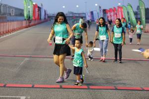 BIB: 2717, 0729, 0017
                            <button type="button" onclick="openModal(10487775)" class="btn btn-primary btn-sm float-right btn-popup" data-toggle="modal" data-target=".modal-high-quality">
                        <i class="fas fa-shopping-cart"></i> Add to Cart
                    </button>
                                            <button type="button" onclick="isThisMe(10487775, true)" class="btn btn-success btn-sm float-right btn-popup btn-isme hidden" data-toggle="tooltip" data-placement="bottom" title="นี่คือรูปของคุณใช่ไหม คลิกที่นี่เพื่อเอาเข้าอัลบั้ม">
                        <i class="fas fa-plus"></i> Add to album
                    </button>
                    <button type="button" onclick="isThisMe(10487775, false)" class="btn btn-warning btn-sm float-right btn-popup btn-isnotme hidden">
                        <i class="fas fa-ban"></i> Remove from album
                    </button>