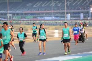 BIB: 52772, 50300, 2307, 83392
                            <button type="button" onclick="openModal(10483171)" class="btn btn-primary btn-sm float-right btn-popup" data-toggle="modal" data-target=".modal-high-quality">
                        <i class="fas fa-shopping-cart"></i> Add to Cart
                    </button>
                                            <button type="button" onclick="isThisMe(10483171, true)" class="btn btn-success btn-sm float-right btn-popup btn-isme hidden" data-toggle="tooltip" data-placement="bottom" title="นี่คือรูปของคุณใช่ไหม คลิกที่นี่เพื่อเอาเข้าอัลบั้ม">
                        <i class="fas fa-plus"></i> Add to album
                    </button>
                    <button type="button" onclick="isThisMe(10483171, false)" class="btn btn-warning btn-sm float-right btn-popup btn-isnotme hidden">
                        <i class="fas fa-ban"></i> Remove from album
                    </button>