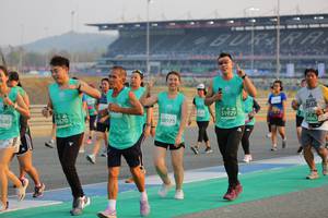 BIB: 1929, 640, 51670, 50975
                            <button type="button" onclick="openModal(10481214)" class="btn btn-primary btn-sm float-right btn-popup" data-toggle="modal" data-target=".modal-high-quality">
                        <i class="fas fa-shopping-cart"></i> Add to Cart
                    </button>
                                            <button type="button" onclick="isThisMe(10481214, true)" class="btn btn-success btn-sm float-right btn-popup btn-isme hidden" data-toggle="tooltip" data-placement="bottom" title="นี่คือรูปของคุณใช่ไหม คลิกที่นี่เพื่อเอาเข้าอัลบั้ม">
                        <i class="fas fa-plus"></i> Add to album
                    </button>
                    <button type="button" onclick="isThisMe(10481214, false)" class="btn btn-warning btn-sm float-right btn-popup btn-isnotme hidden">
                        <i class="fas fa-ban"></i> Remove from album
                    </button>