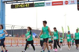 BIB: 174347, 2932, 50753
                            <button type="button" onclick="openModal(10538569)" class="btn btn-primary btn-sm float-right btn-popup" data-toggle="modal" data-target=".modal-high-quality">
                        <i class="fas fa-shopping-cart"></i> Add to Cart
                    </button>
                                            <button type="button" onclick="isThisMe(10538569, true)" class="btn btn-success btn-sm float-right btn-popup btn-isme hidden" data-toggle="tooltip" data-placement="bottom" title="นี่คือรูปของคุณใช่ไหม คลิกที่นี่เพื่อเอาเข้าอัลบั้ม">
                        <i class="fas fa-plus"></i> Add to album
                    </button>
                    <button type="button" onclick="isThisMe(10538569, false)" class="btn btn-warning btn-sm float-right btn-popup btn-isnotme hidden">
                        <i class="fas fa-ban"></i> Remove from album
                    </button>